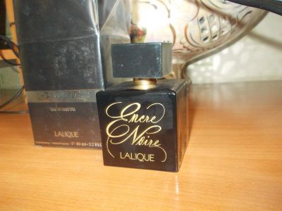 Лот: 2712857. Фото: 1. Encre Noire Pour Elle от Lalique... Женская парфюмерия