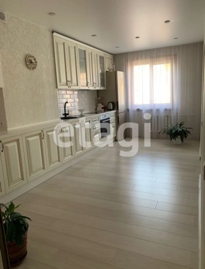 Лот: 25289357. Фото: 1. 3-комн. квартира , Красноярск... Квартиры, студии