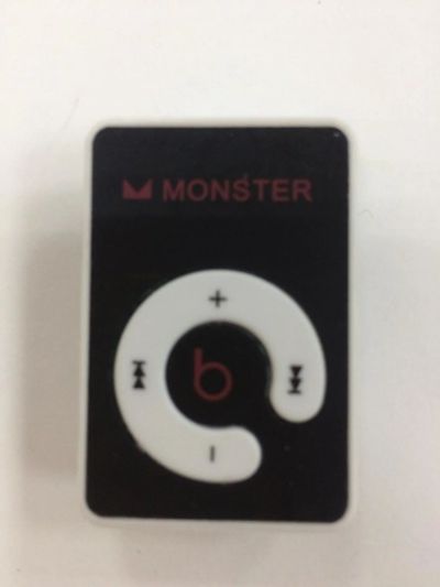 Лот: 9952617. Фото: 1. MP3 плеер Monster (MicroSd)+ Наушники... Плееры