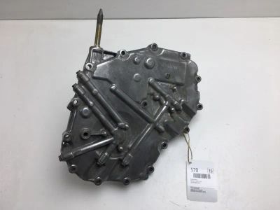 Лот: 20373795. Фото: 1. Крышка КПП Honda Fit 2002 21240PWR010... Трансмиссия