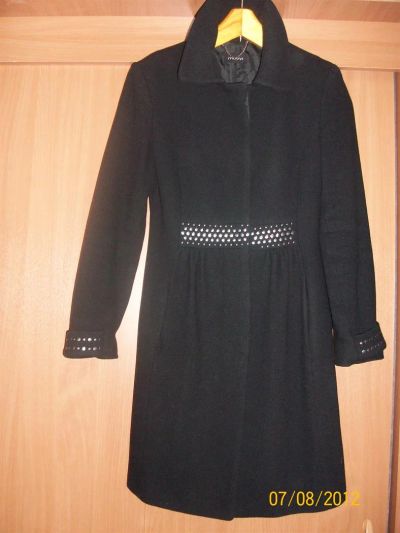Лот: 3045613. Фото: 1. Пальто женское. Другое (женская обувь)