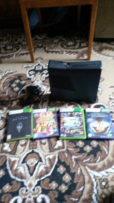 Лот: 4542149. Фото: 1. Xbox 360. Игровые приставки, консоли