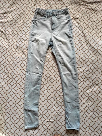 Лот: 16321638. Фото: 1. Джинсы H&M. Джинсы