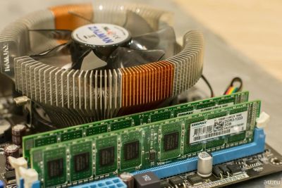 Лот: 13511351. Фото: 1. Intel Core i3-3225 + Материнская... Комплекты запчастей