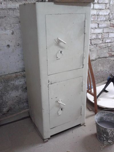 Лот: 5724320. Фото: 1. Несгораемый сейф, шкаф. Мебель