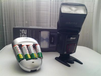 Лот: 6315524. Фото: 1. Вспышка nissin mark II Di622 canon. Вспышки, осветители, рассеиватели