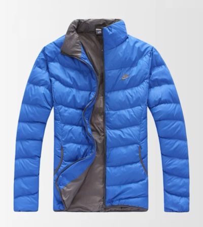Лот: 3226745. Фото: 1. Пуховик Nike. Верхняя одежда