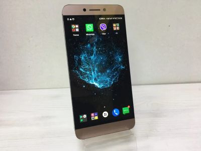 Лот: 16133581. Фото: 1. Смартфон LeEco Le S3 x626 32 ГБ... Смартфоны