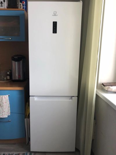 Лот: 17556504. Фото: 1. Холодильник indesit. Холодильники, морозильные камеры