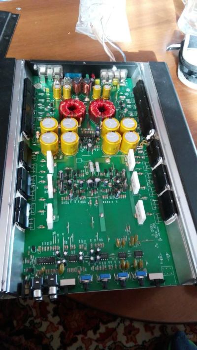 Лот: 10096164. Фото: 1. Mac Audio Z 2200 600 ВТ. Усилители
