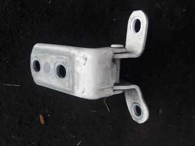 Лот: 21412738. Фото: 1. Петля двери нижняя Toyota Corolla... Двигатель и элементы двигателя