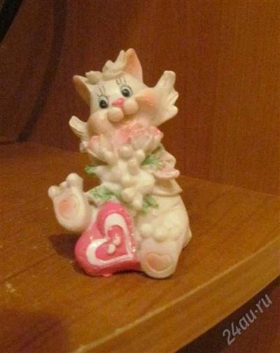 Лот: 2524237. Фото: 1. статуэтка в подарок с рубля новая. Разное