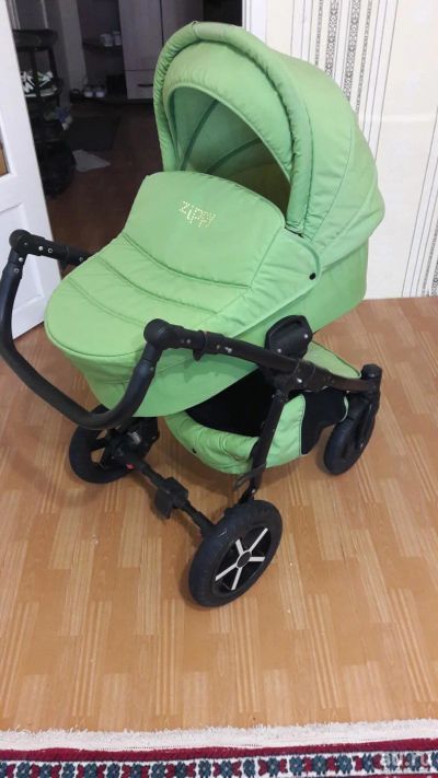 Лот: 9700735. Фото: 1. Коляска Zippi sport 2 в 1 !. Коляски