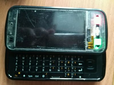Лот: 10337897. Фото: 1. Nokia C6-00. Кнопочные мобильные телефоны