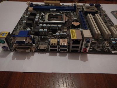 Лот: 8415538. Фото: 1. Материнская плата Asrock h61m... Материнские платы