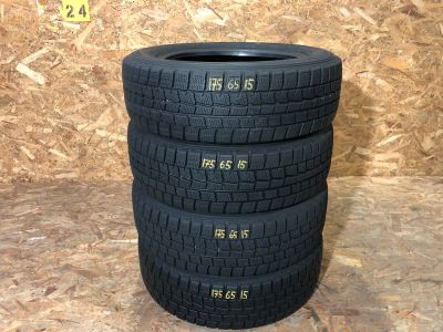 Лот: 25440143. Фото: 1. 175/65 R15 Dunlop Winter MAXX... Шины