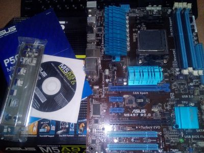 Лот: 16297463. Фото: 1. ASUS M5A97 R2.0. Материнские платы
