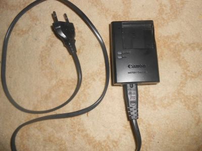 Лот: 4870854. Фото: 1. зарядное устройство CANON CB-2LDE. Аккумуляторы, зарядные