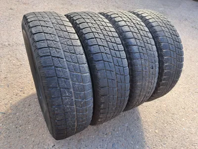 Лот: 20852261. Фото: 1. 185/70/14 Bridgestone Blizzak... Шины