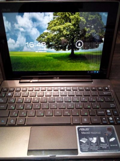 Лот: 18439162. Фото: 1. Планшет ASUS TF 101 с док. станцией... Планшеты