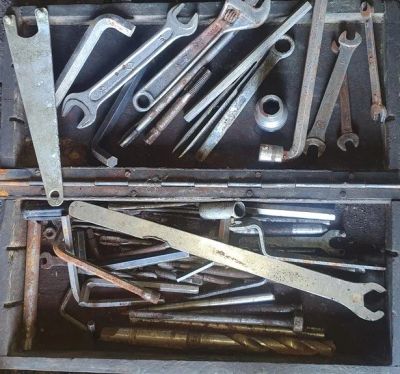 Лот: 17930091. Фото: 1. Инструменты в ящике. Расходные материалы, сменные насадки