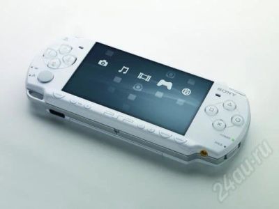 Лот: 670346. Фото: 1. Sony psp fat белая, прошитая... Игровые приставки, консоли