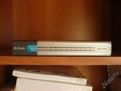 Лот: 217793. Фото: 1. Switch D-Link DES-1008D 8 портов. Маршрутизаторы (роутеры)