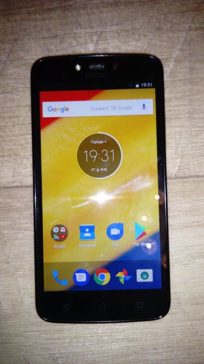 Лот: 15259292. Фото: 1. Moto C Plus 16Gb Black. Смартфоны