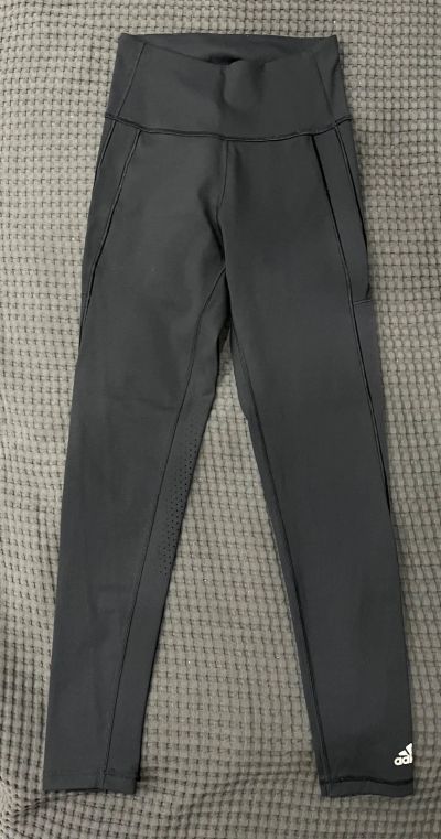 Лот: 18727386. Фото: 1. Леггинсы adidas. Спортивные брюки, штаны