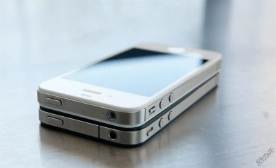 Лот: 4717520. Фото: 1. IPhone 4s 16gb white. Смартфоны