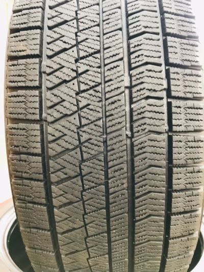 Лот: 25798256. Фото: 1. Bridgestone Blizzak VRX2 R18 235... Шины