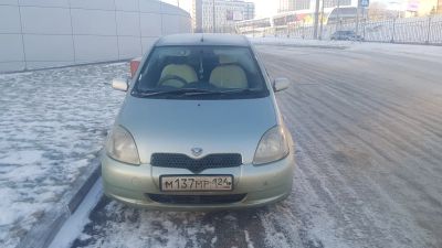 Лот: 12445255. Фото: 1. Toyota Vitz, 2001, акпп. Автомобили