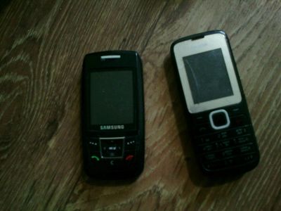 Лот: 11464078. Фото: 1. Телефоны nokia samsung. Кнопочные мобильные телефоны