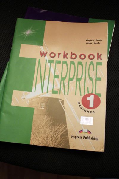 Лот: 4385421. Фото: 1. Английский workbook Enterprise... Другое (учёба (школа, вуз))