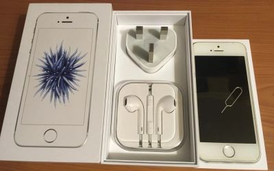 Лот: 10317250. Фото: 1. Apple iPhone SE 64Gb Silver (Айфон... Смартфоны