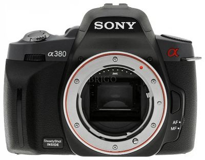 Лот: 4050139. Фото: 1. Продам фотоаппарат Sony Alpha... Цифровые зеркальные