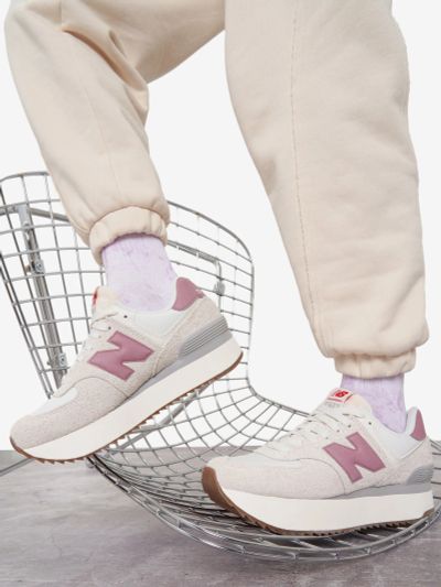 Лот: 24286109. Фото: 1. Кроссовки женские New Balance... Кеды, кроссовки, слипоны