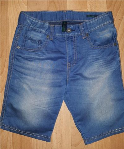 Лот: 9793223. Фото: 1. Бриджи benetton, размер 140. Брюки, шорты, джинсы