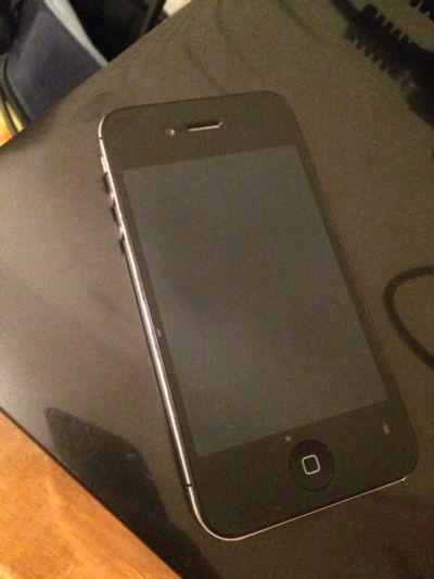 Лот: 7645635. Фото: 1. iPhone 4s 16gb. Смартфоны