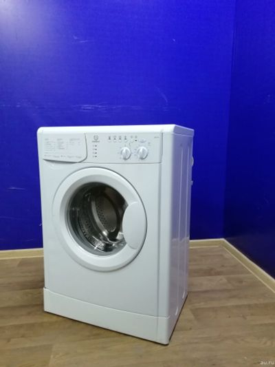 Лот: 12045458. Фото: 1. Стиральная машина Indesit. Стиральные машины