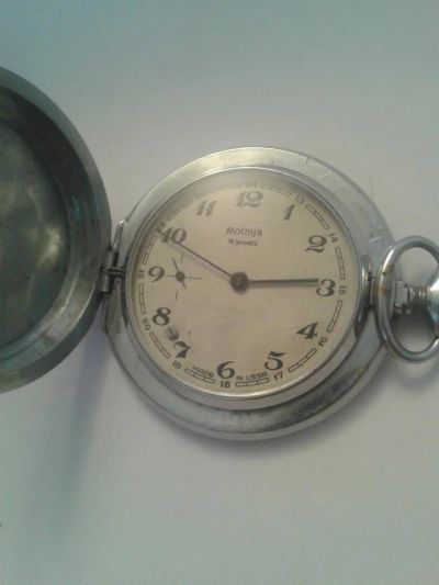 Лот: 10649482. Фото: 1. Часы Молния карманные с крышкой. Оригинальные наручные часы