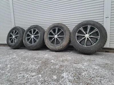 Лот: 21425558. Фото: 1. 185/70/14 Maxxis Presa Spike Winter... Шины на дисках