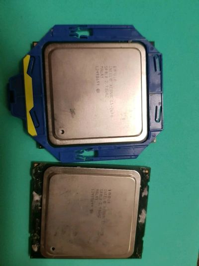 Лот: 12501051. Фото: 1. Пара процессоров Intel Xeon E5-2690... Процессоры