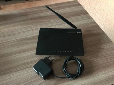 Лот: 14911650. Фото: 1. Беспроводной маршрутизатор ASUS... Маршрутизаторы (роутеры)