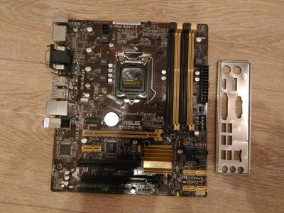 Лот: 8140188. Фото: 1. Материнская плата Asus B85M-E... Материнские платы