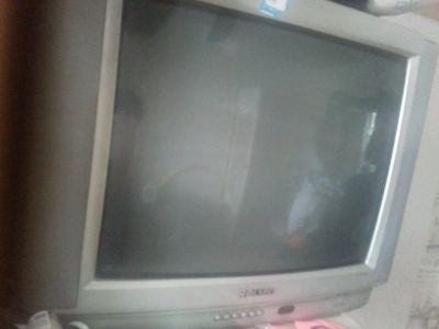 Лот: 11703392. Фото: 1. Большой хороший телевизор с пультом. Телевизоры