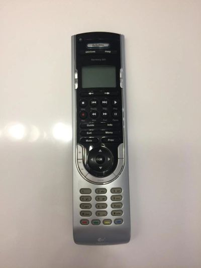 Лот: 10048692. Фото: 1. Универсальный пульт Logitech Harmony... Пульты ДУ