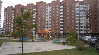 Лот: 4138281. Фото: 1. Продам 3 комн. Алексеева 27. Квартиры, студии