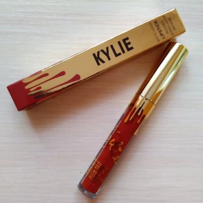Лот: 16395522. Фото: 1. Матовая помада Kylie candy k. Макияж