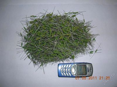 Лот: 973020. Фото: 1. резисторы (2 кучки). Резисторы